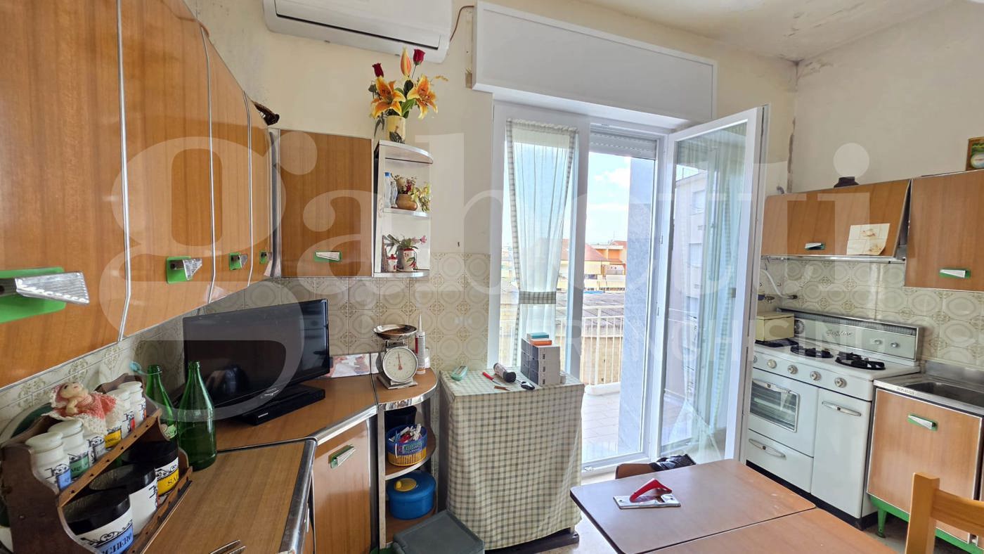 Quadrilocale da ristrutturare a Melito di Napoli