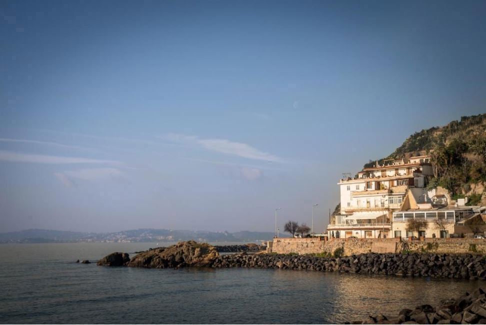 Bilocale arredato in affitto a Pozzuoli