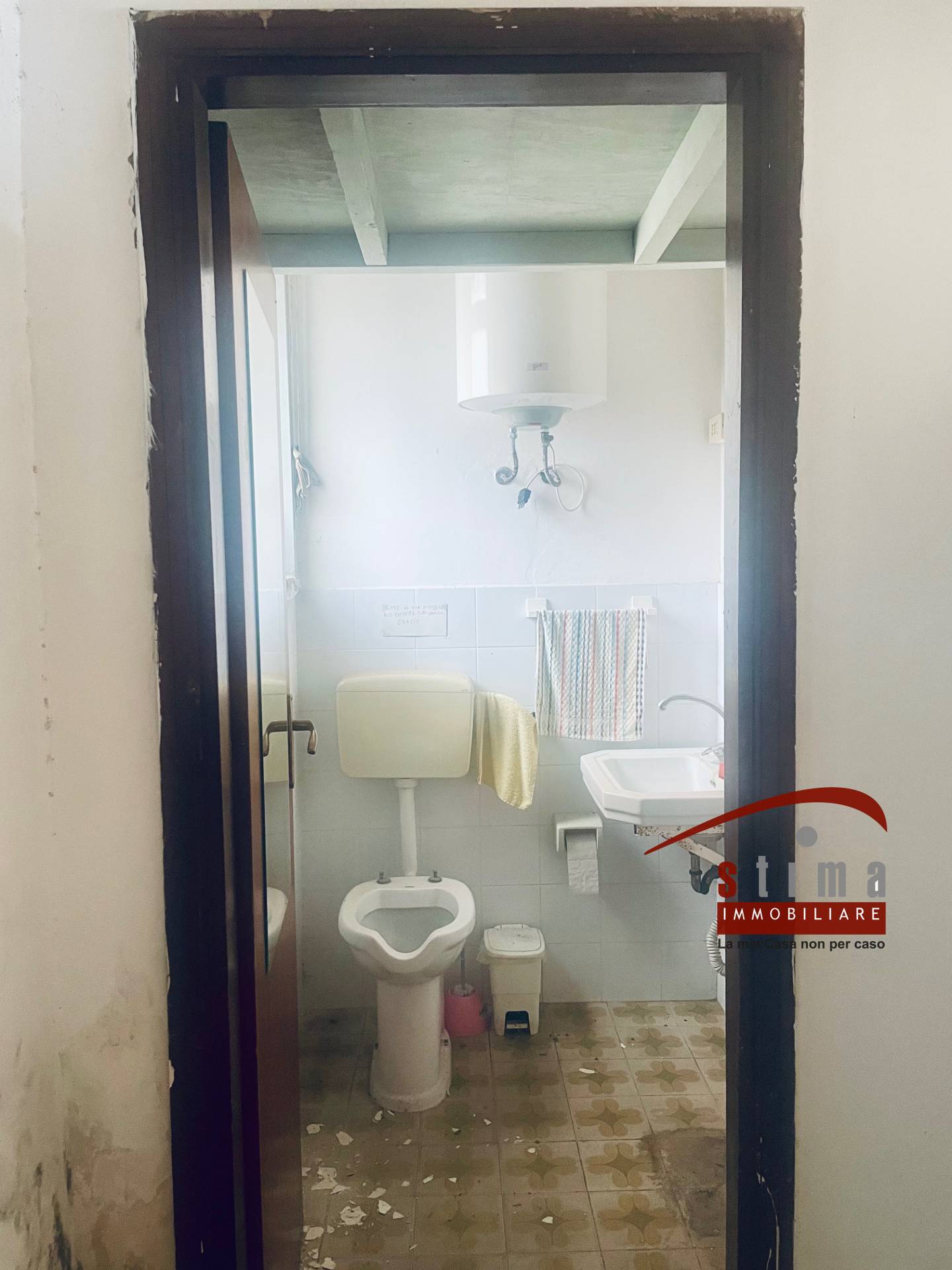 Locale commerciale in vendita a Siracusa, Bosco Minniti