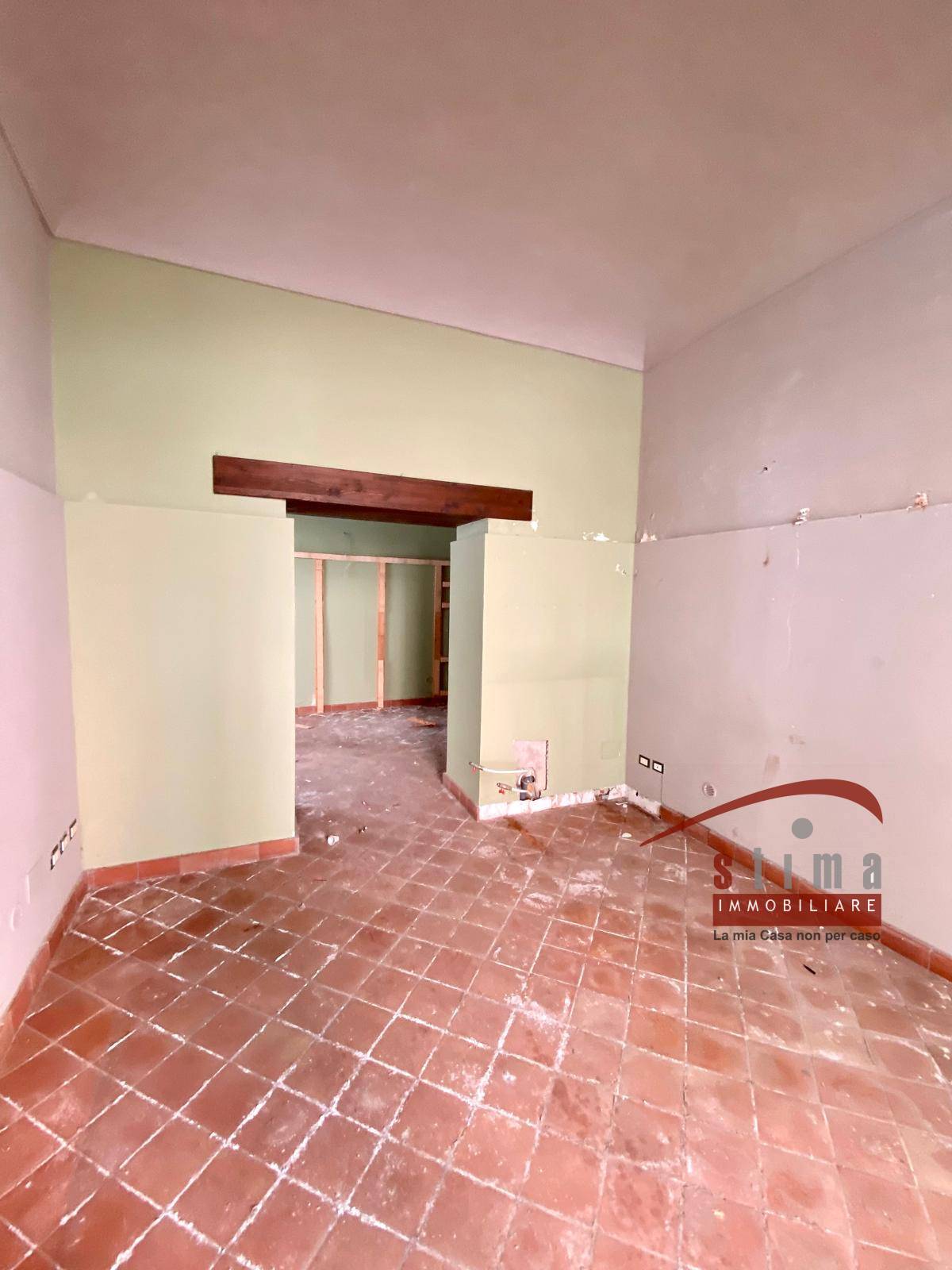 Basso in vendita a Siracusa, Ortigia