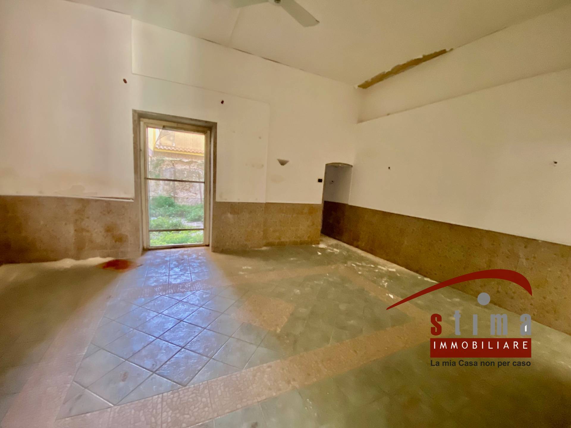 Basso in affitto a Siracusa, Gelone