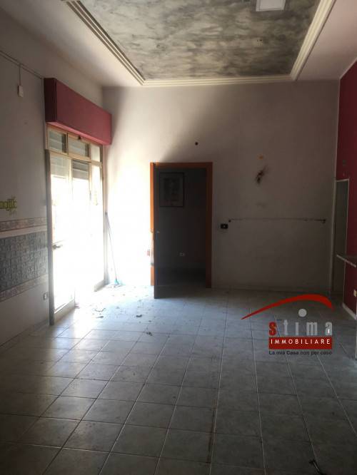 Locale commerciale in vendita a Siracusa, Borgata