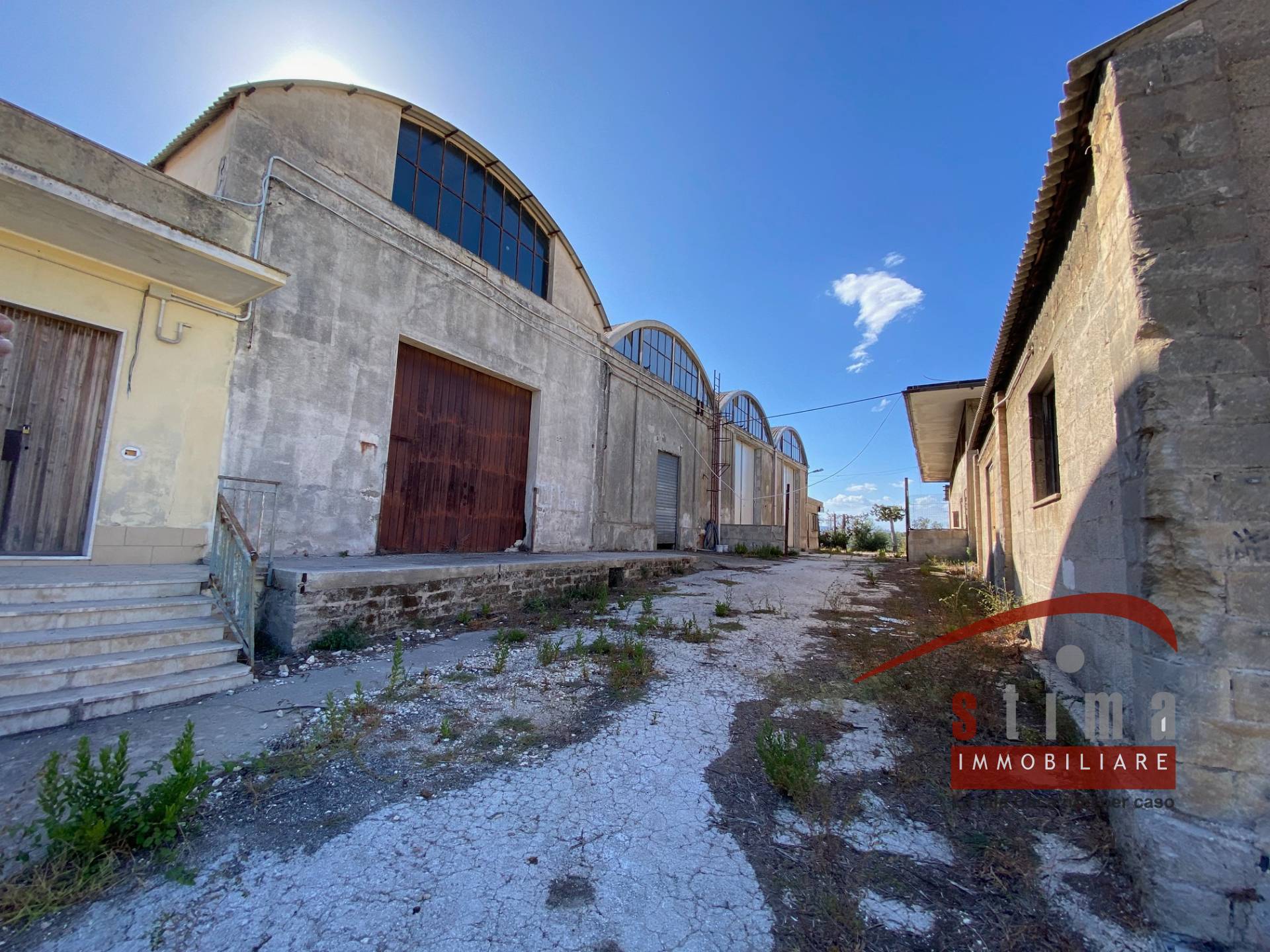 Opificio in vendita a Siracusa, Elorina