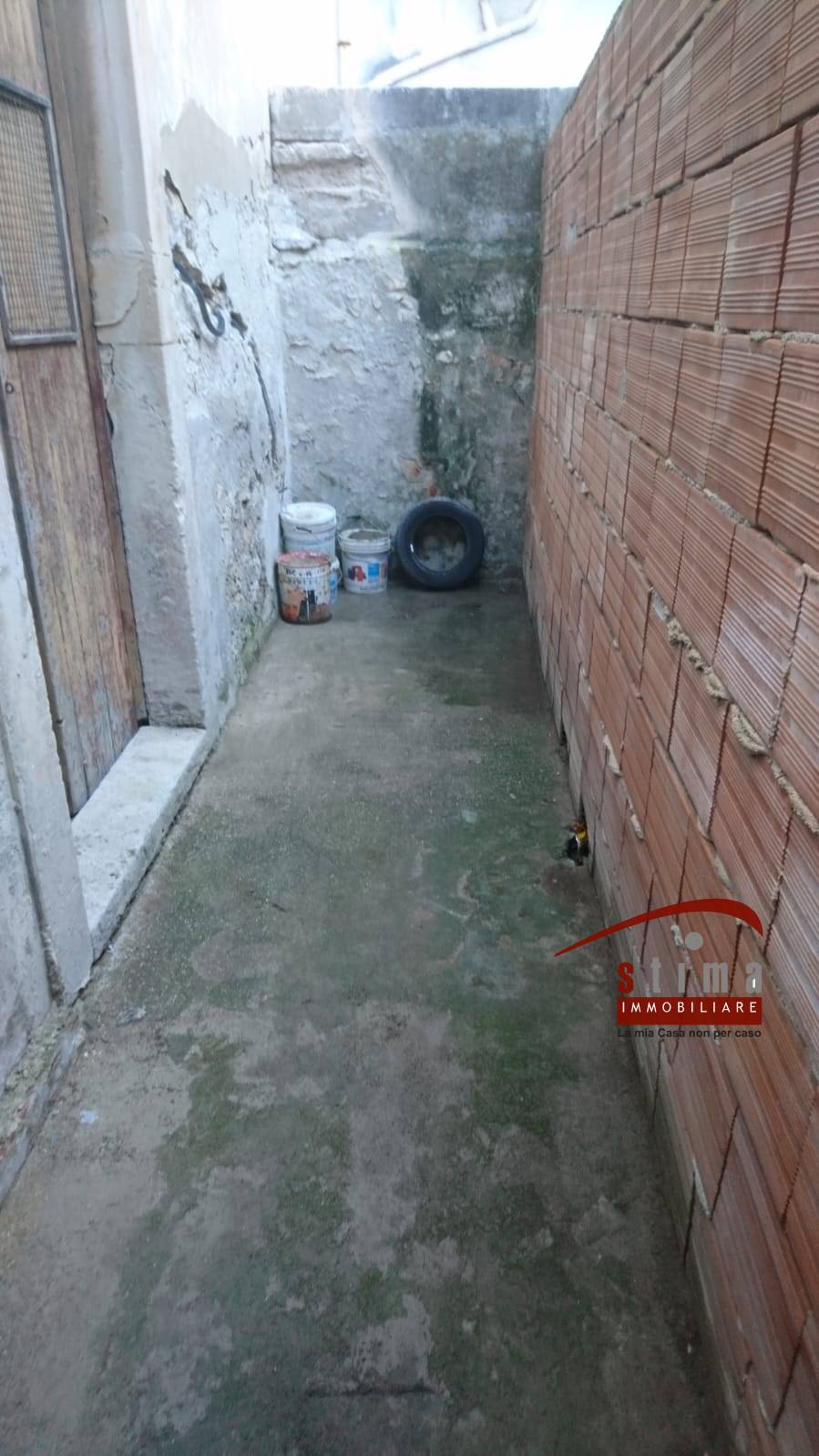 Garage/Magazzino in vendita a Siracusa, Borgata