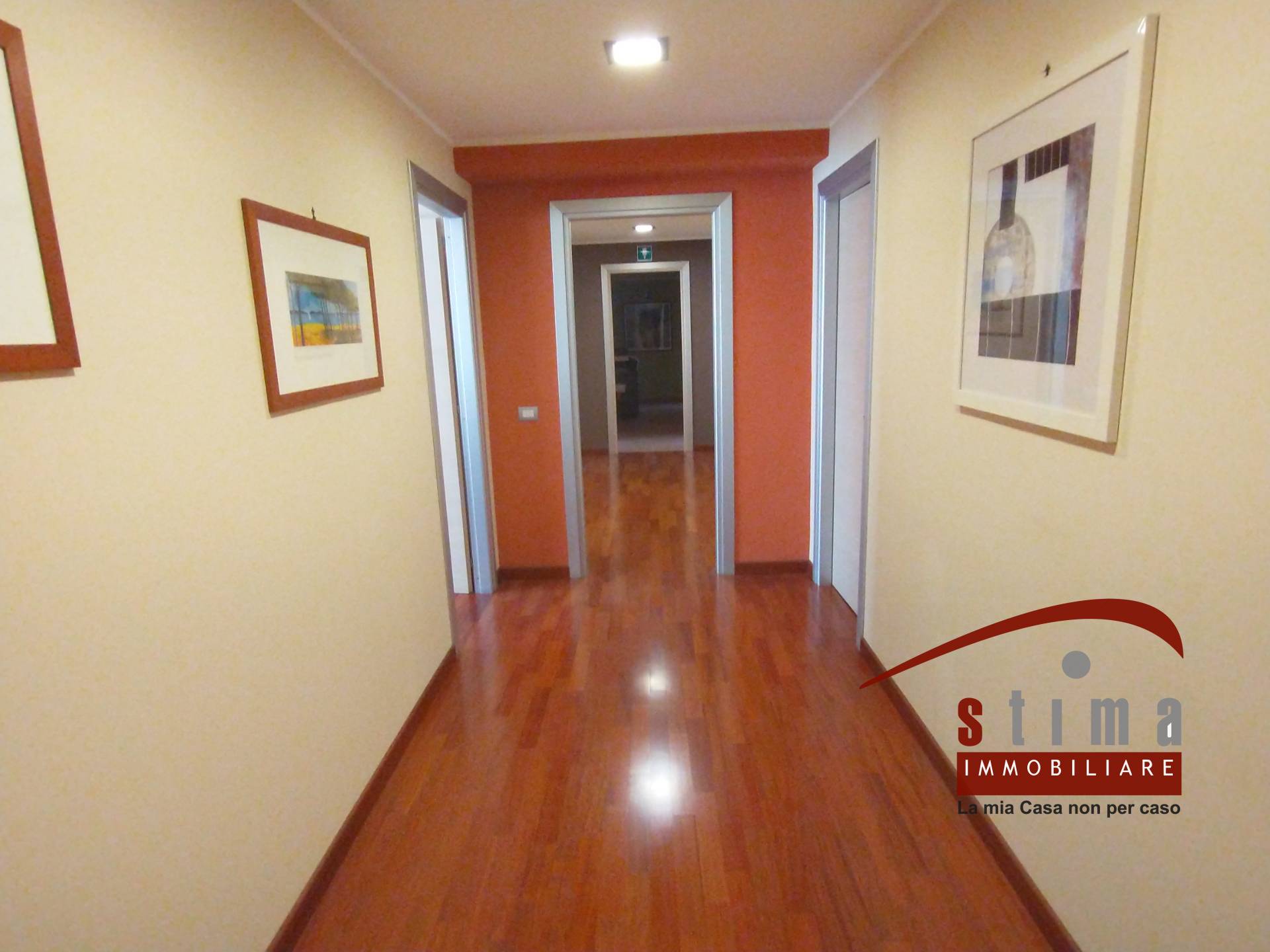 Studio/Ufficio in vendita a Siracusa, Targia