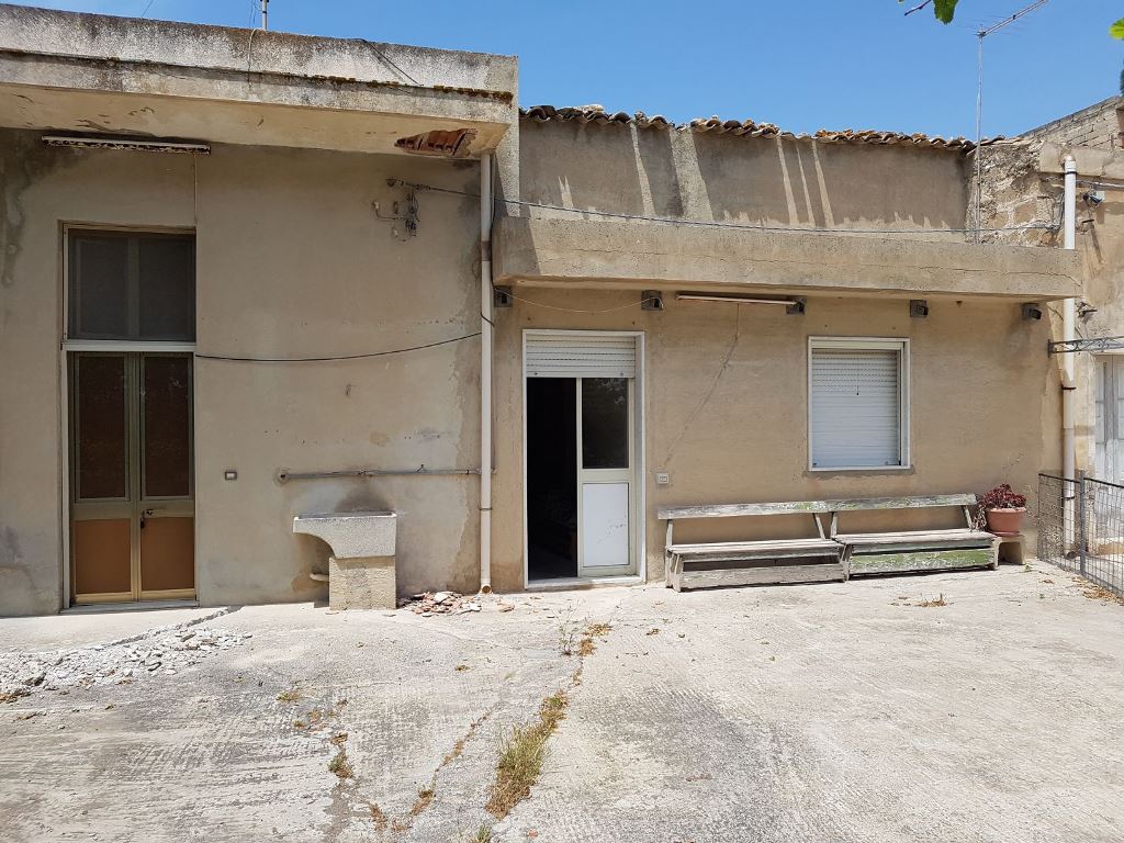 Casa indipendente in vendita a Ragusa