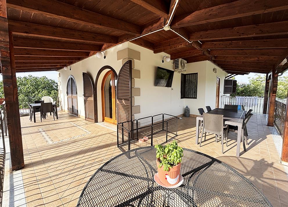 Villa con giardino in via masseria vecchia snc, Giugliano in Campania
