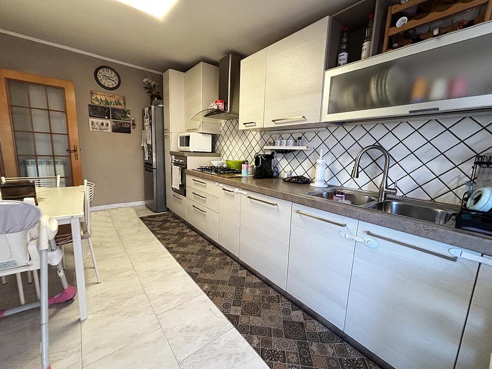 Appartamento in vendita in via lago patria 130, Giugliano in Campania