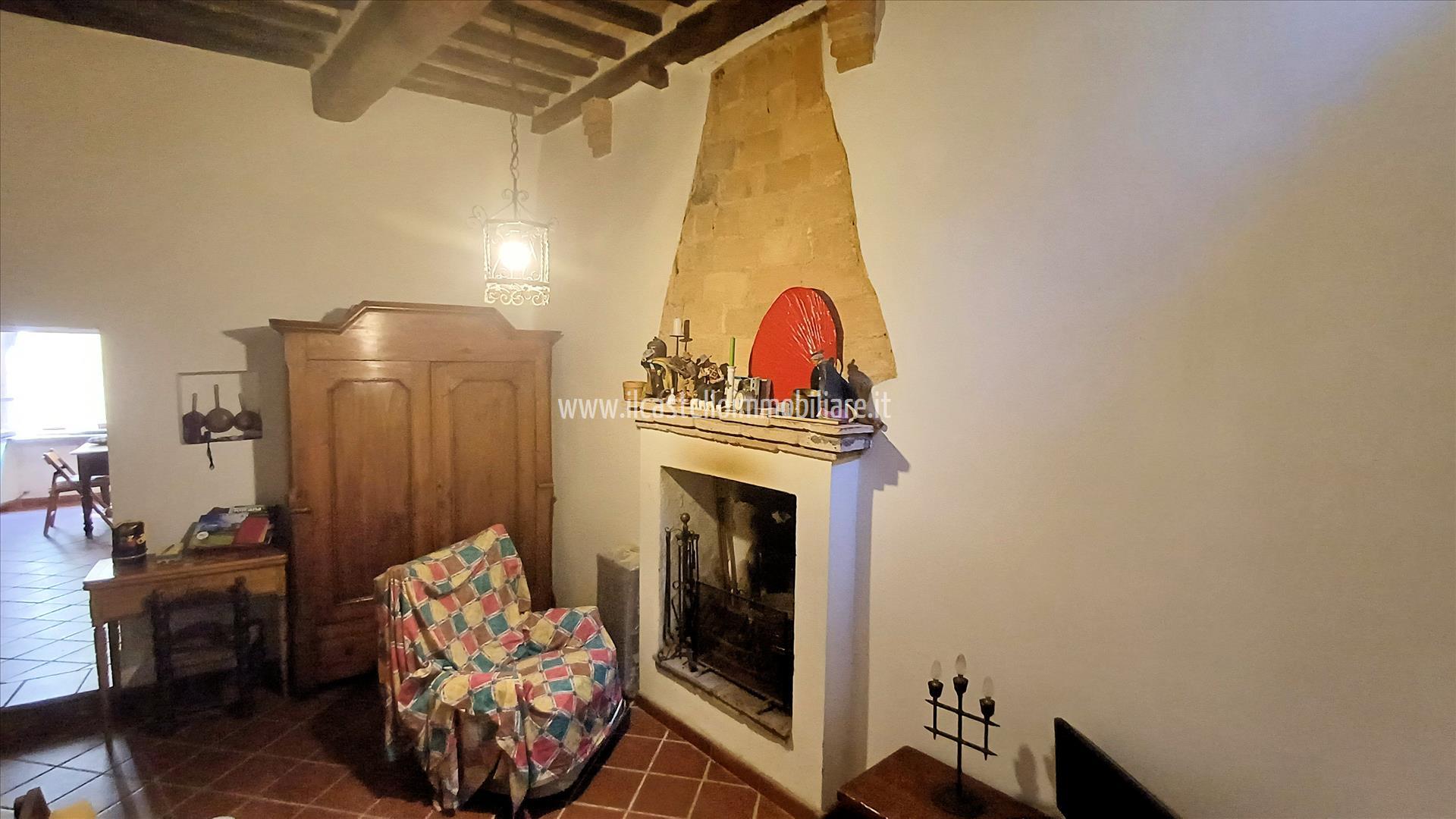 Appartamento ristrutturato, Sarteano centro storico