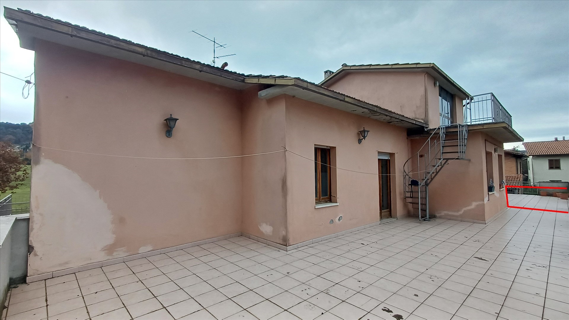 Appartamento con giardino a Sarteano