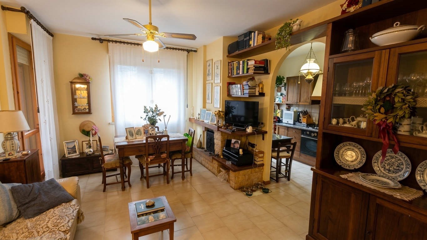 Appartamento con box, Chiusi scalo