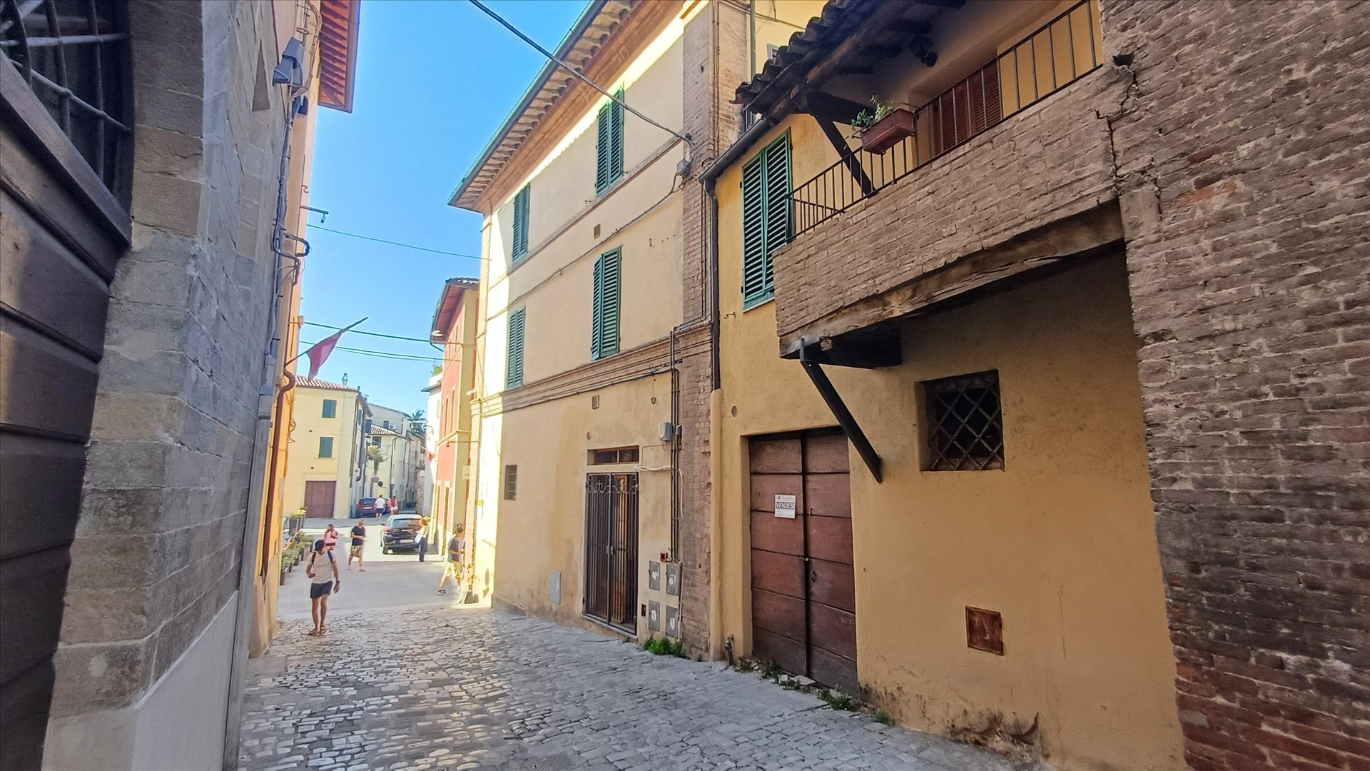 Box/Garage 34mq con box doppio a Citt� di Castello