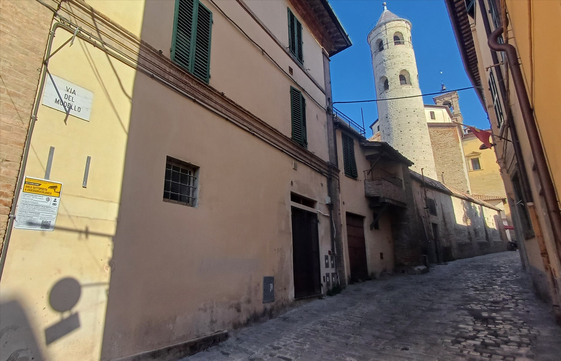 Box/Garage 34mq con box doppio a Citt� di Castello