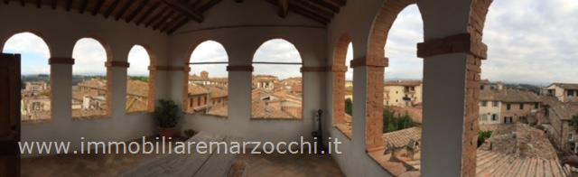 Appartamento con terrazzo Siena centro citt