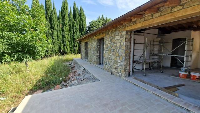 Villa con giardino a Castelnuovo Berardenga