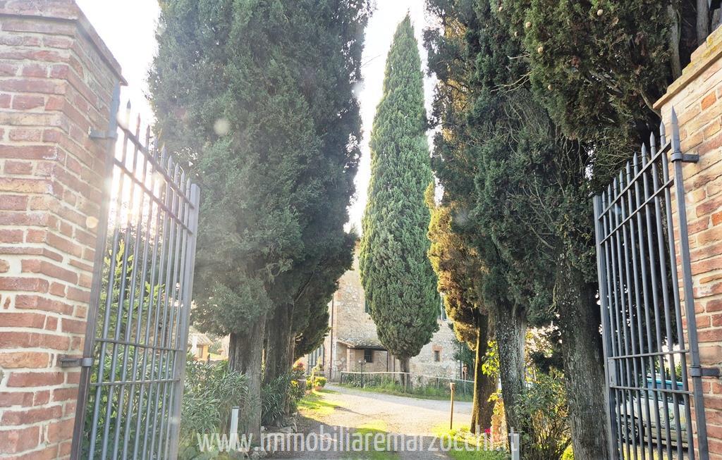 Rustico con giardino a Siena