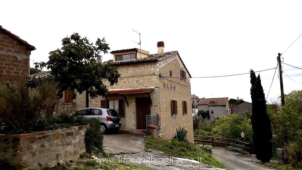 Casa indipendente in vendita a Montecchio