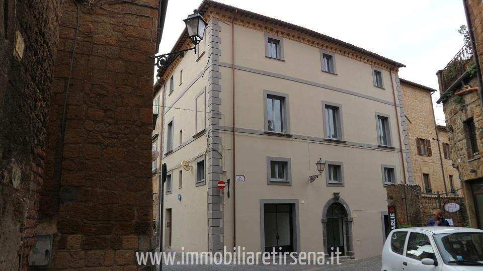 Appartamento ristrutturato, Orvieto centro storico