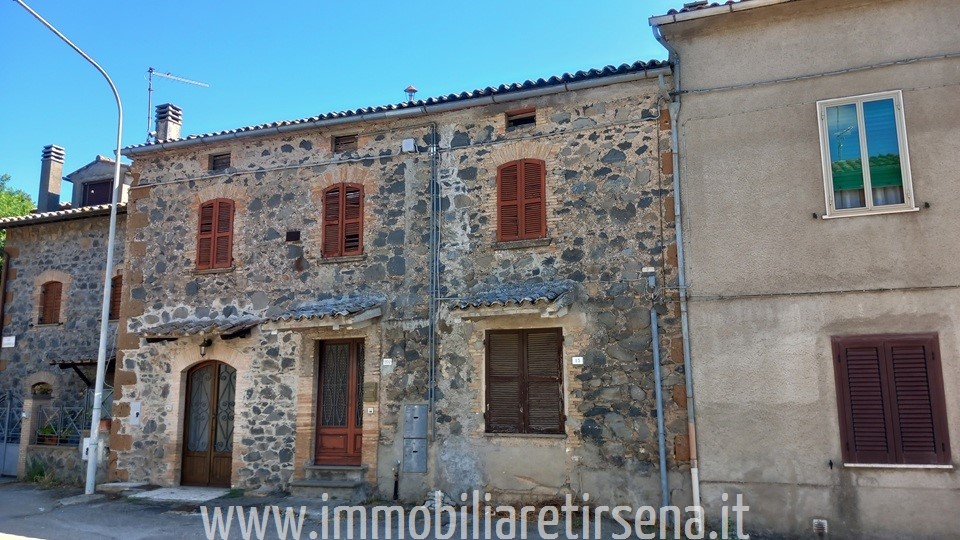 Appartamento con giardino a Castel Giorgio