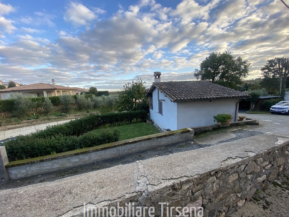 Appartamento con giardino, Orvieto canale nuovo