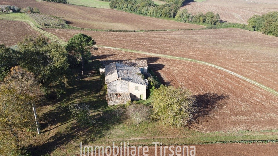 Rustico in vendita a Lubriano