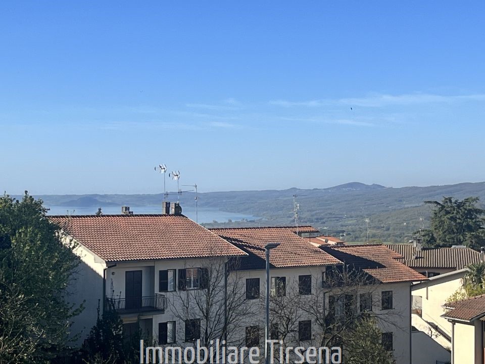 Villa con giardino a San Lorenzo Nuovo