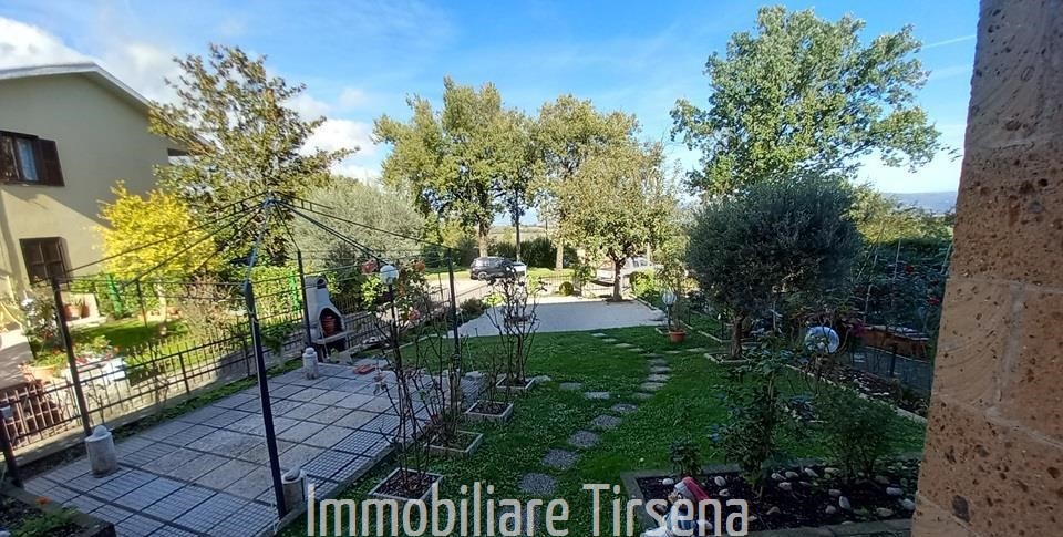 Appartamento arredato in affitto a Porano