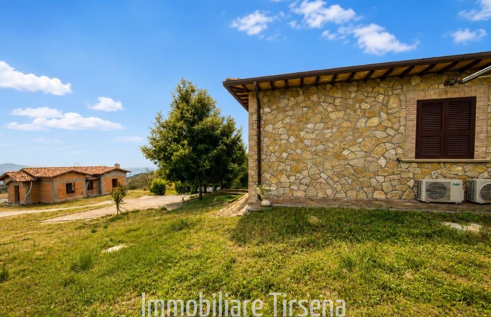 Villa con giardino, Orvieto colonetto di prodo