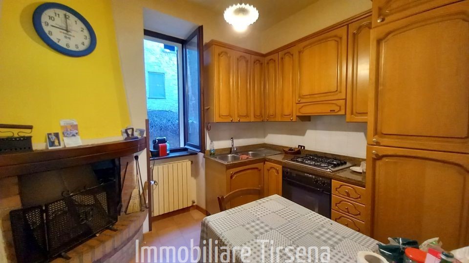 Appartamento con box, Orvieto centro storico