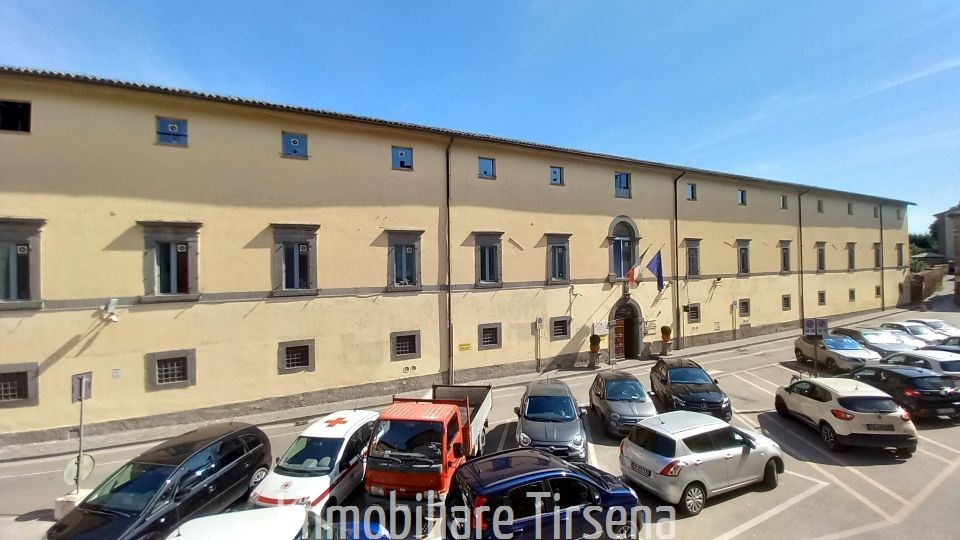Appartamento con box, Orvieto centro storico