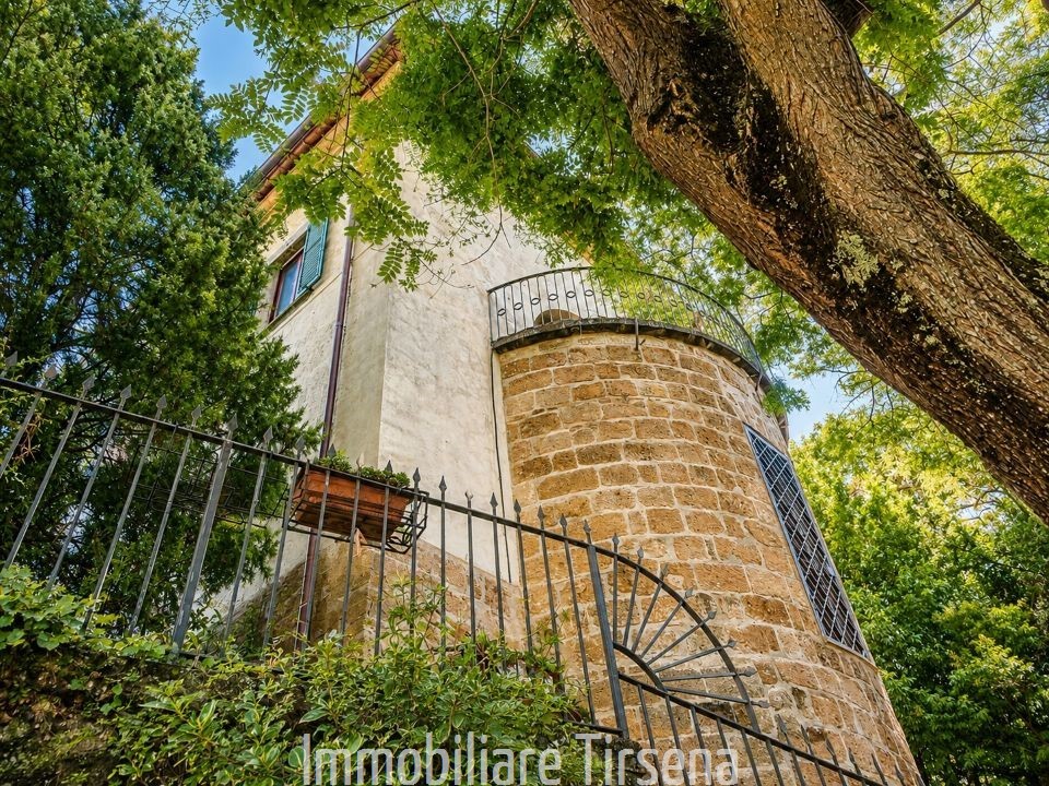 Villa con giardino, Orvieto centro storico
