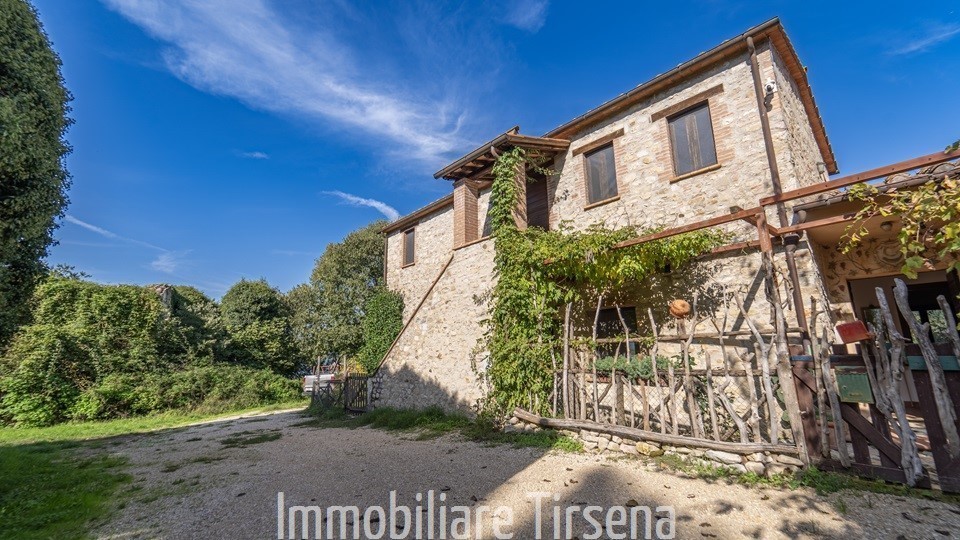Villa con giardino, Orvieto corbara