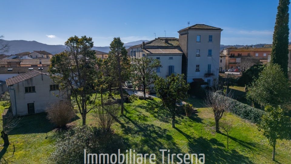 Villa con giardino a Attigliano