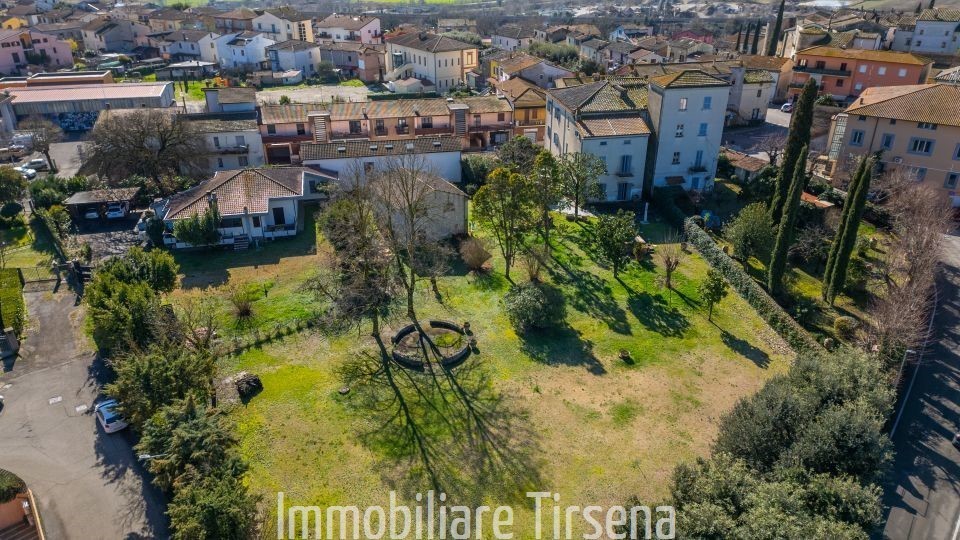 Villa con giardino a Attigliano