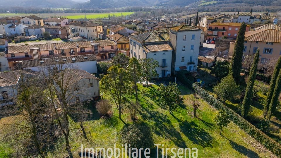 Villa con giardino a Attigliano