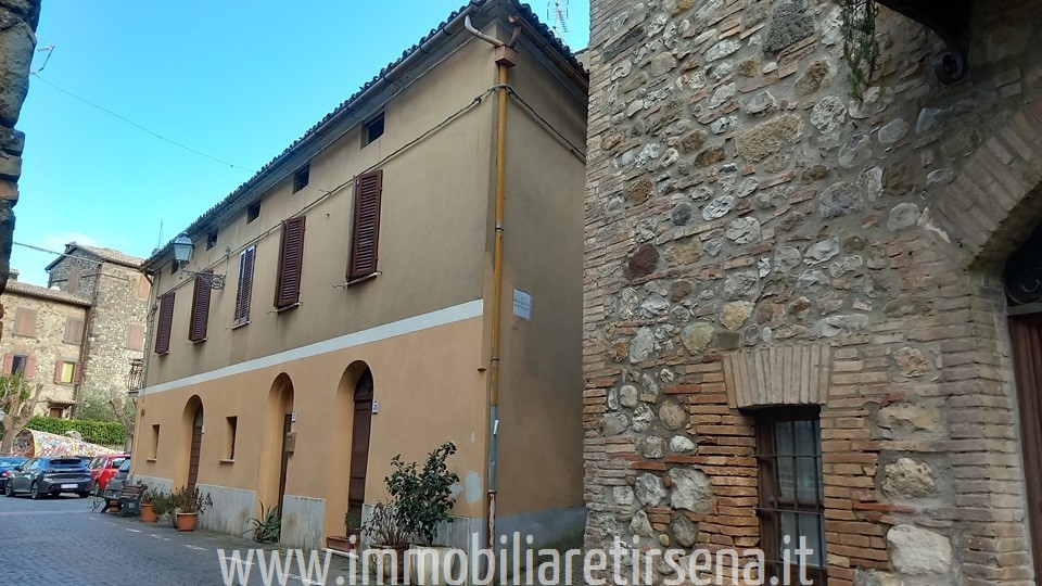 Appartamento con box, Castel Viscardo monterubiaglio