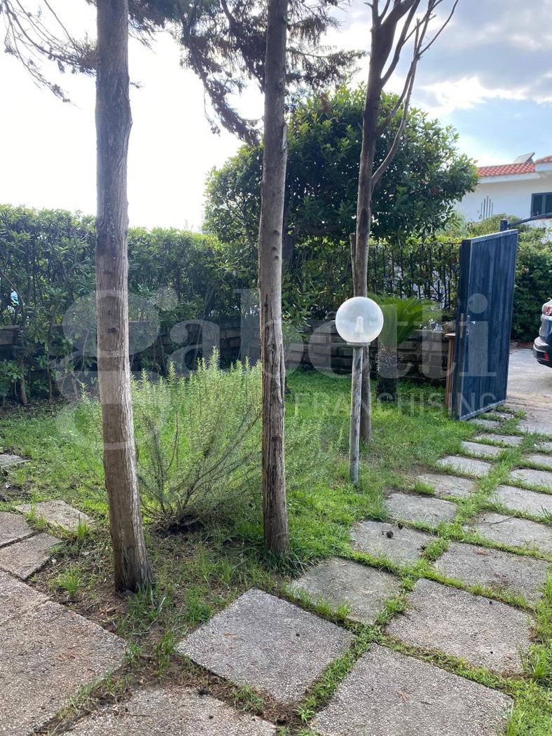 Villa in vendita a Cellole