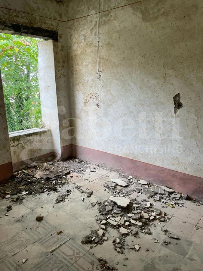 Casa indipendente in vendita a Santi Cosma e Damiano