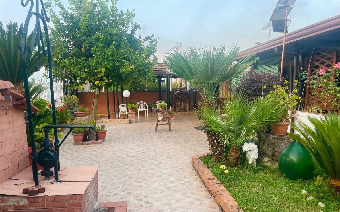 Villa in vendita a Cellole