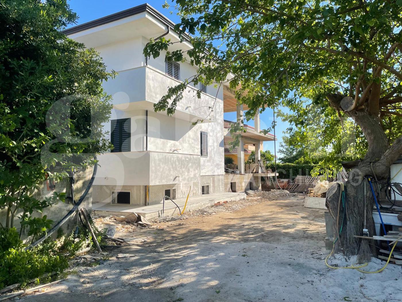 Villa Bifamiliare nuova a Cellole