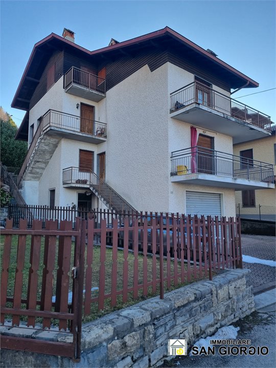 Appartamento in vendita a Esino Lario