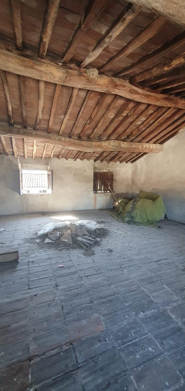 Casa indipendente da ristrutturare, Capannori pieve san paolo