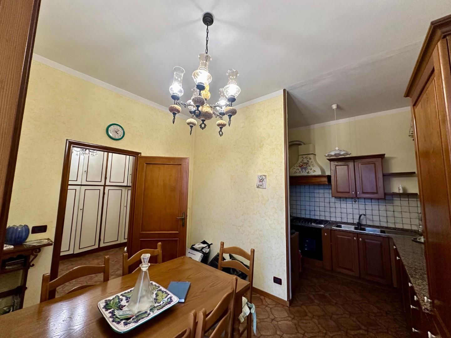 Appartamento con terrazzo, Altopascio centro