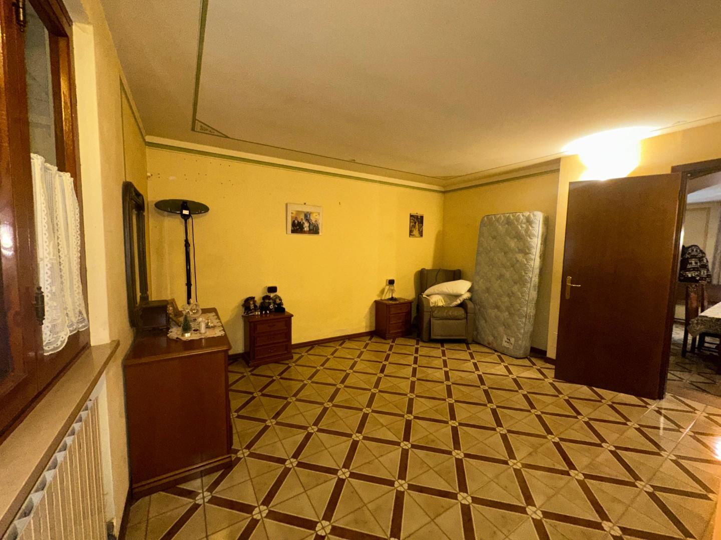 Casa indipendente con giardino, Pescia castellare