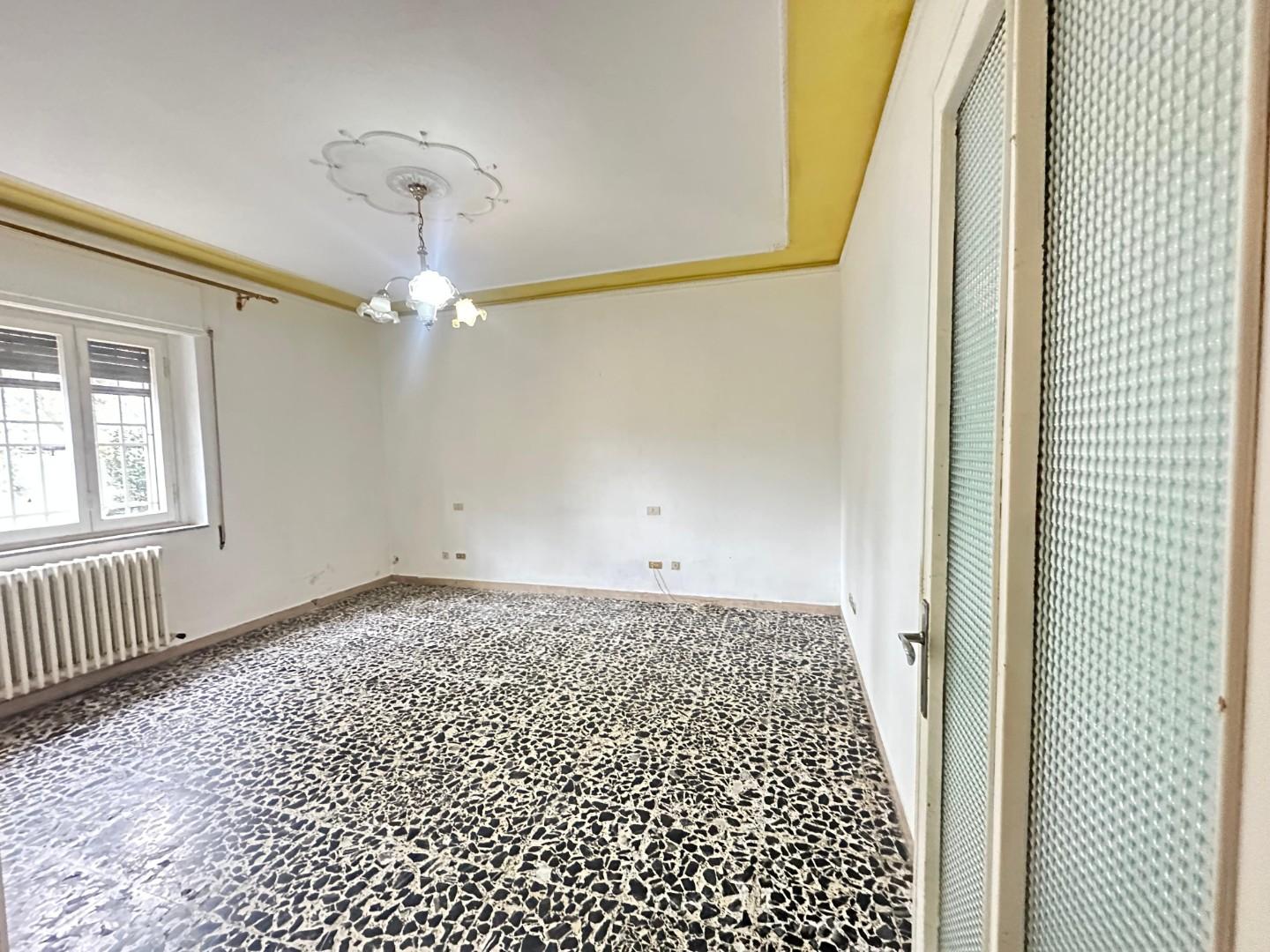 Villa con giardino a Porcari