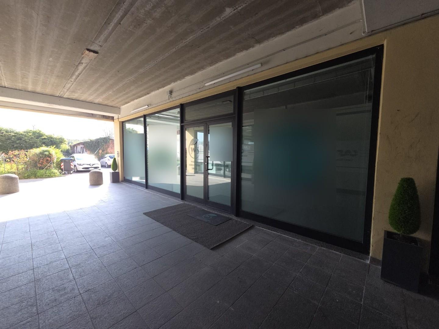 Locale commerciale ristrutturata a Porcari