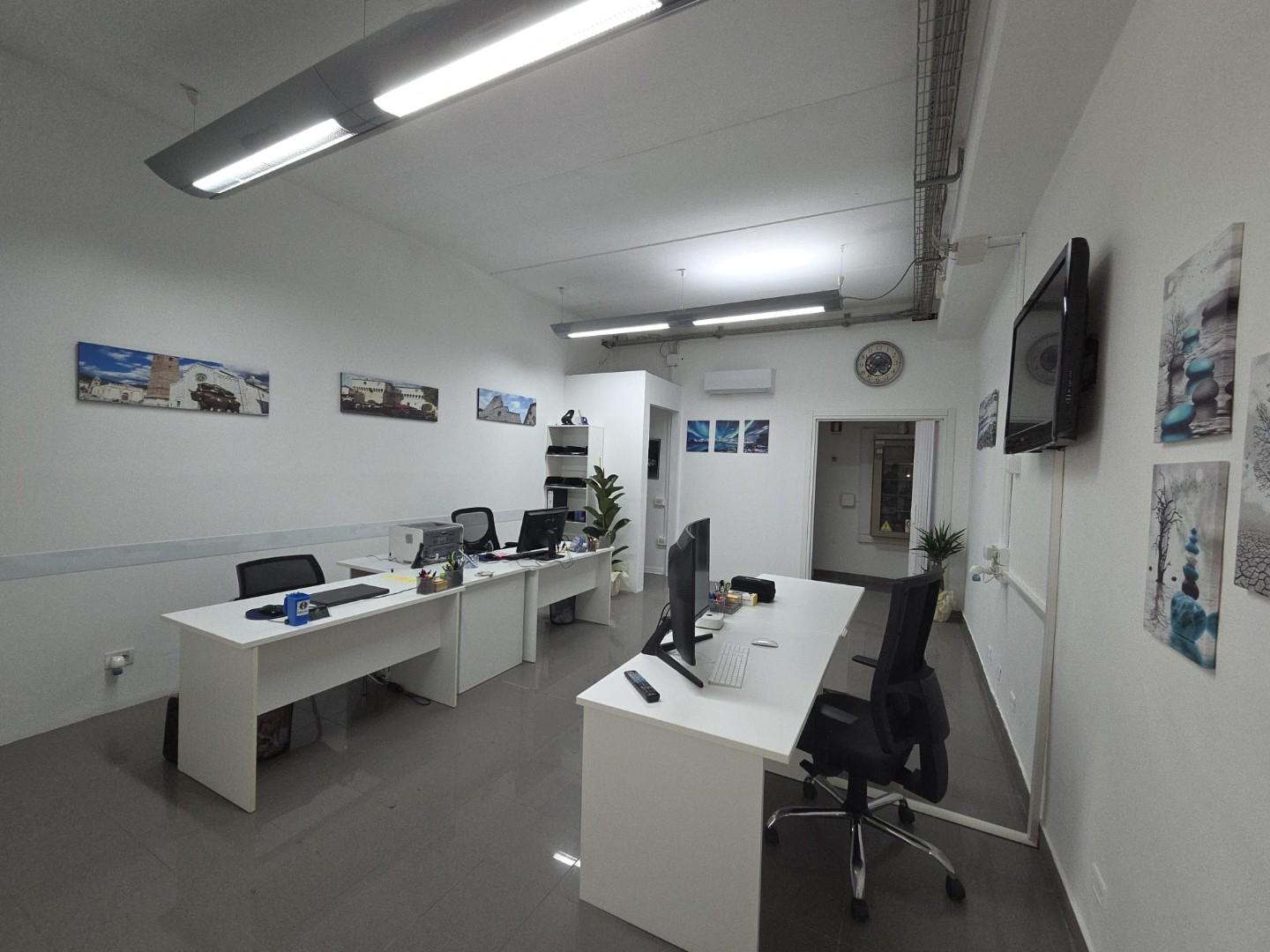 Locale commerciale ristrutturata a Porcari