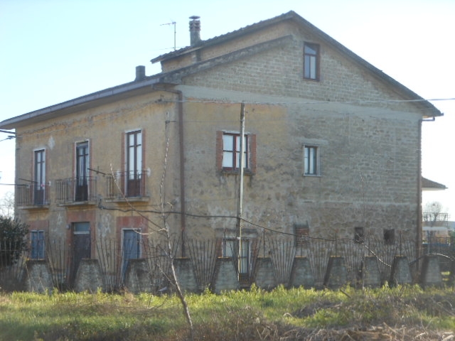 Casa indipendente da ristrutturare a Marzano Appio