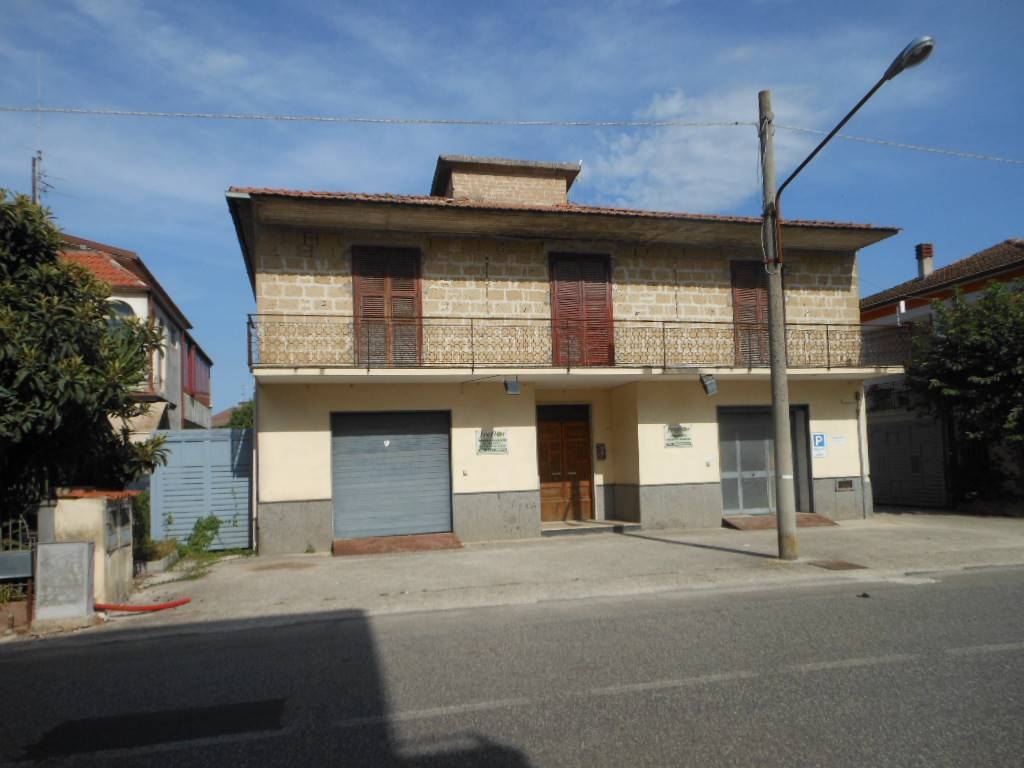 Casa indipendente classe A4 a Caianello