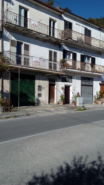 Casa indipendente da ristrutturare a Pratella